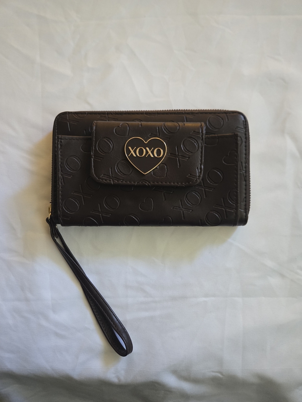 XOXO Black Embossed Heart Logo Wristlet Card Holder